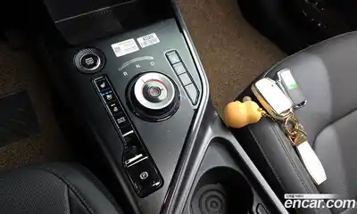 Kia Niro 2026 1.6 Автомат в Москве № 114100, миниатюра 5