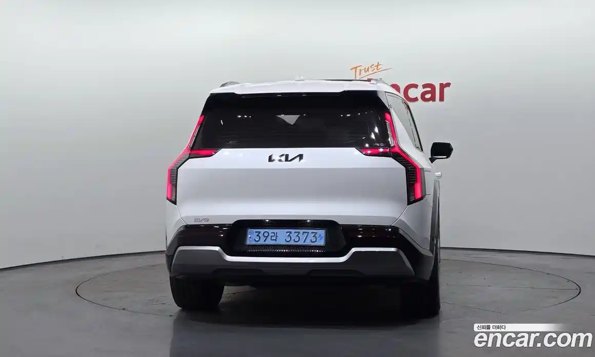 Kia EV9 2024 0.2 Автомат в Москве № 115441, фото 17