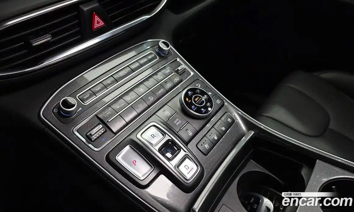 Hyundai Santa Fe 2023 2.2 Автомат в Москве № 116183, фото 18