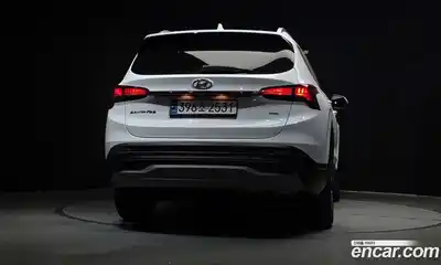 Hyundai Santa Fe 2023 2.2 Автомат в Москве № 116183, миниатюра 3