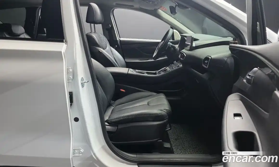 Hyundai Santa Fe 2023 2.2 Автомат в Москве № 116183, фото 6