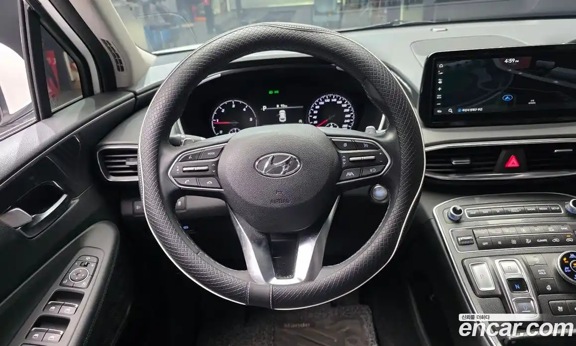 Hyundai Santa Fe 2023 2.2 Автомат в Москве № 116183, фото 8