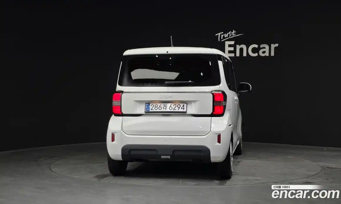 Kia Ray 2023 1.0 Автомат в Москве № 120122, фото 4