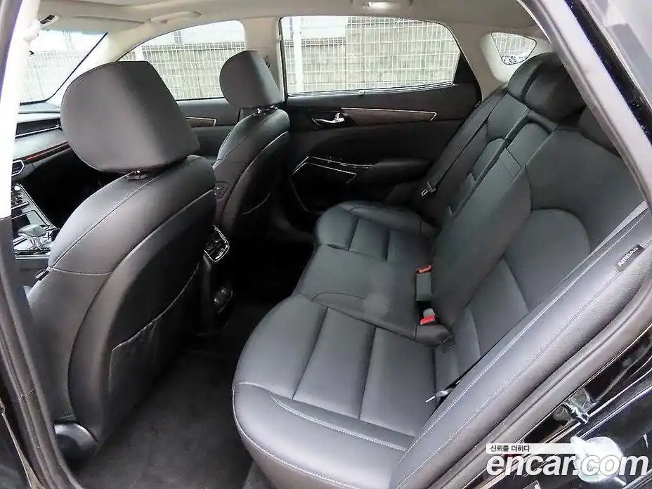 Kia K7 2020 2.5 Автомат в Москве № 121757, фото 6