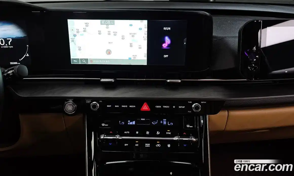 Kia Canival 2022 3.5 Автомат в Москве № 122825, фото 11