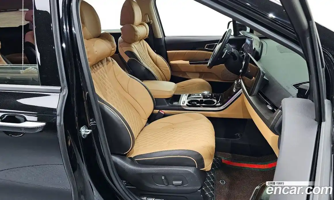 Kia Canival 2022 3.5 Автомат в Москве № 122825, фото 4