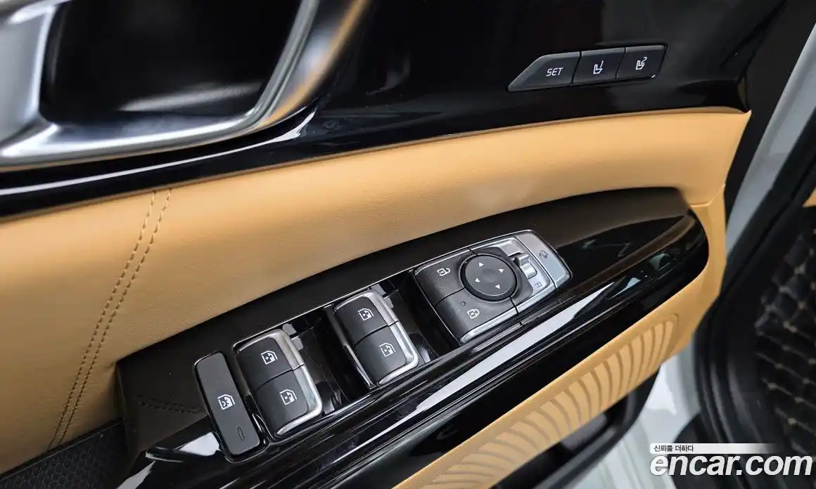 Kia Canival 2023 3.5 Автомат в Москве № 123774, фото 13