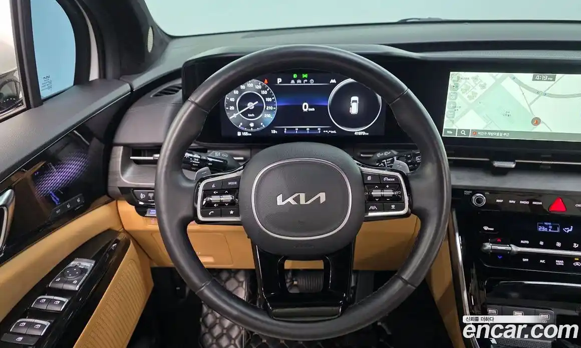 Kia Canival 2023 3.5 Автомат в Москве № 123774, фото 14