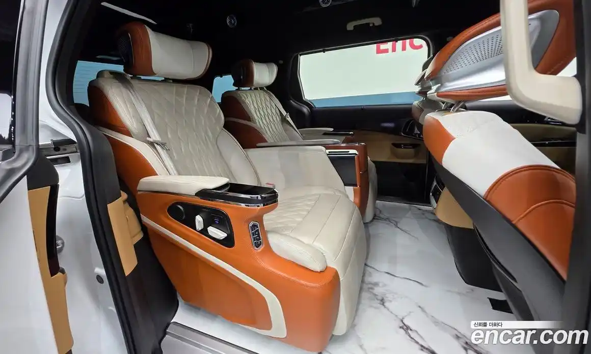 Kia Canival 2023 3.5 Автомат в Москве № 123774, фото 15