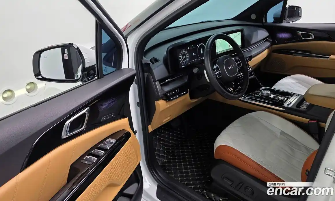 Kia Canival 2023 3.5 Автомат в Москве № 123774, фото 3