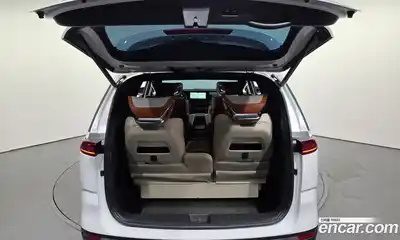 Kia Canival 2023 3.5 Автомат в Москве № 123774, миниатюра 5