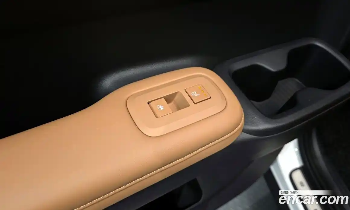 Hyundai Santa Fe 2024 2.5 Автомат в Москве № 126276, фото 17