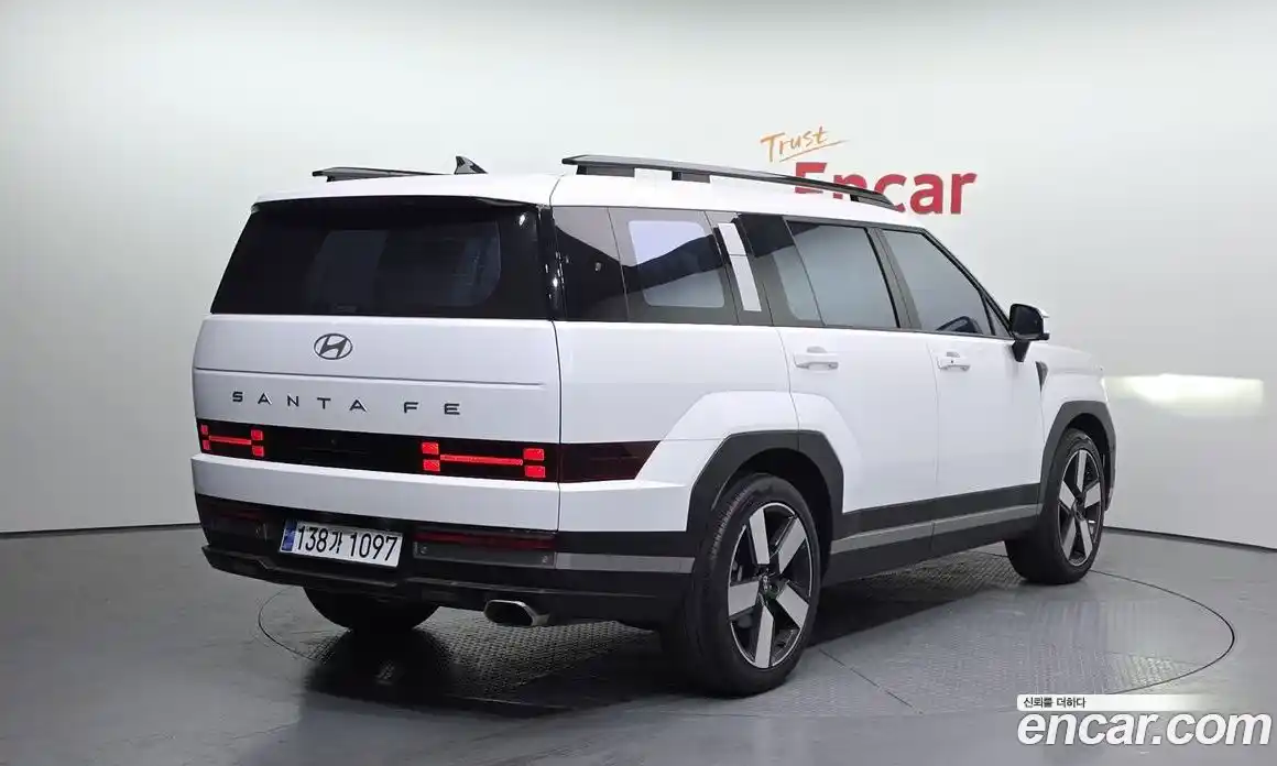 Hyundai Santa Fe 2024 2.5 Автомат в Москве № 126276, фото 2