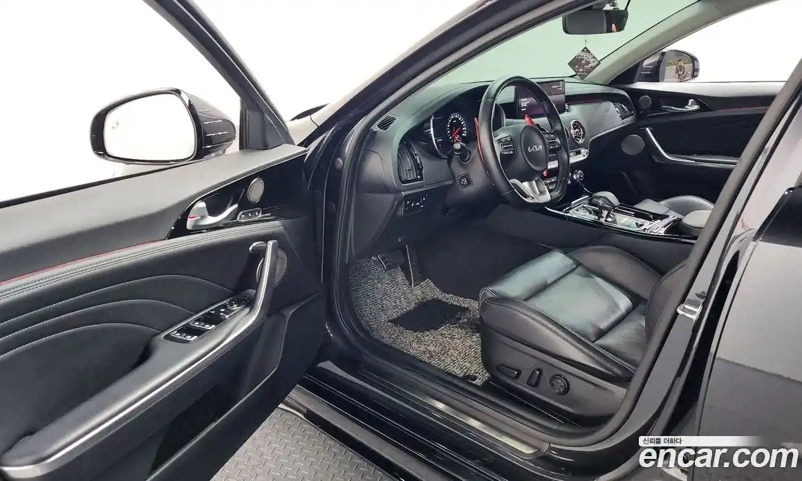 Kia Stinger 2023 2.5 Автомат в Москве № 132980, фото 11