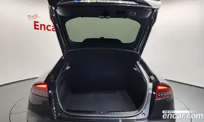 Kia Stinger 2023 2.5 Автомат в Москве № 132980, миниатюра 2