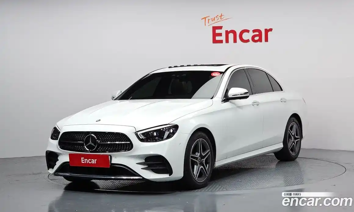 Mercedes-Benz E-Class 2023 2.0 Автомат в Москве № 135352, фото 1