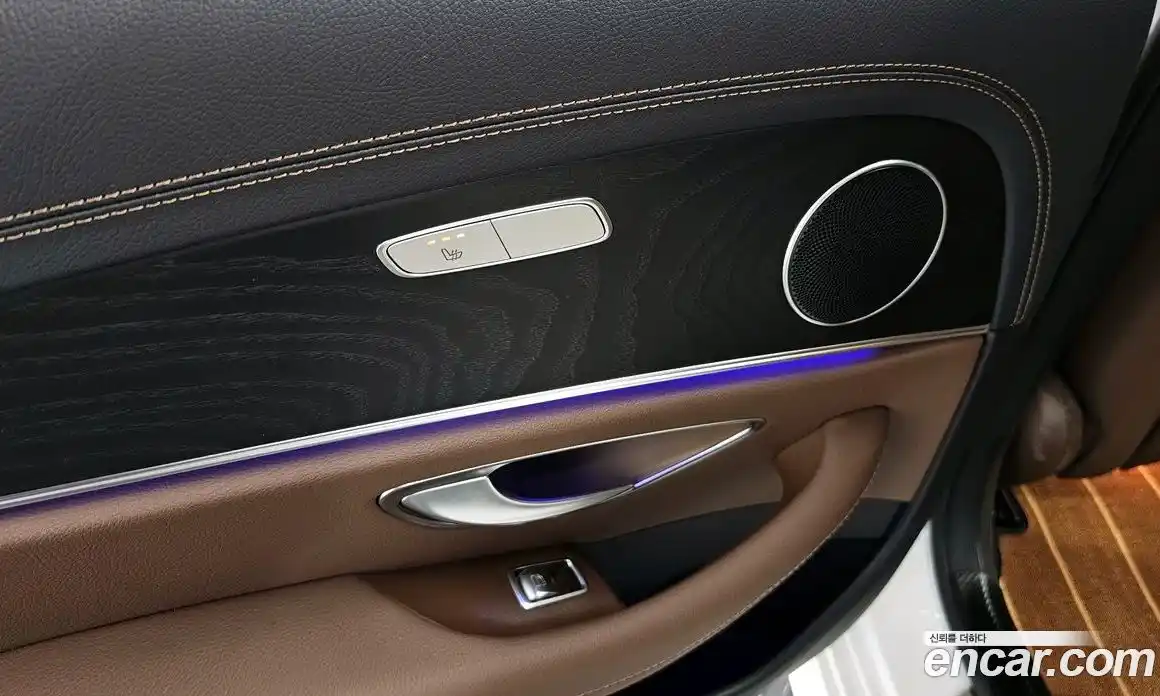 Mercedes-Benz E-Class 2023 2.0 Автомат в Москве № 135352, фото 19