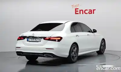 Mercedes-Benz E-Class 2023 2.0 Автомат в Москве № 135352, миниатюра 2