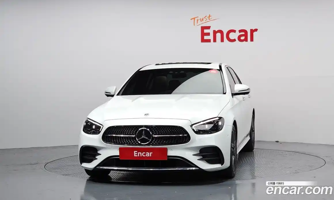 Mercedes-Benz E-Class 2023 2.0 Автомат в Москве № 135352, фото 3