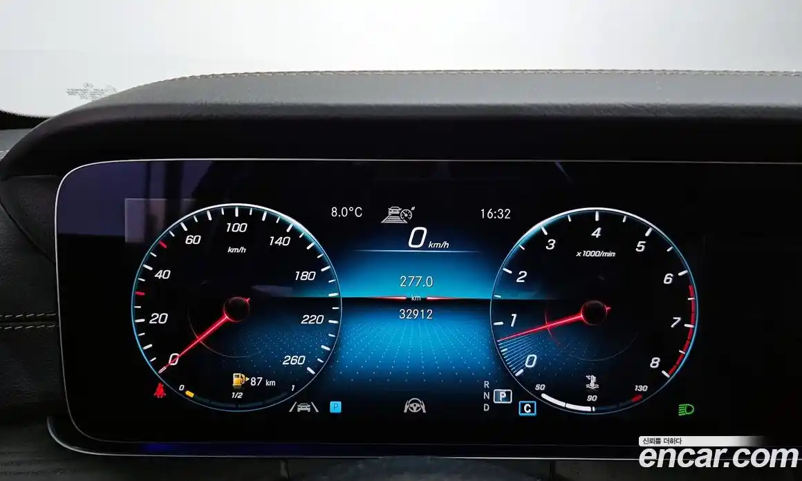 Mercedes-Benz E-Class 2023 2.0 Автомат в Москве № 135352, фото 8