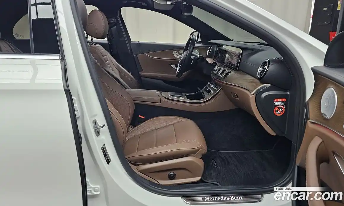 Mercedes-Benz E-Class 2021 2.0 Автомат в Москве № 137818, фото 11