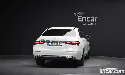 Mercedes-Benz E-Class 2021 2.0 Автомат в Москве № 137818, миниатюра 4
