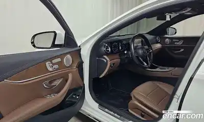 Mercedes-Benz E-Class 2021 2.0 Автомат в Москве № 137818, миниатюра 10