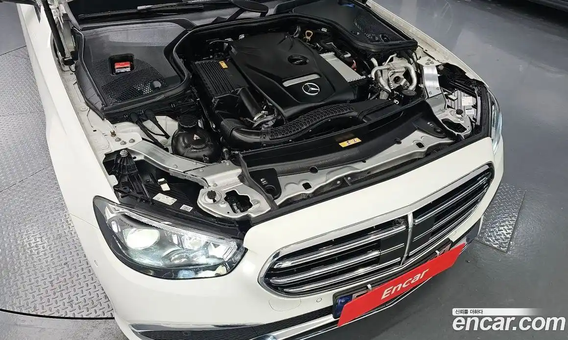 Mercedes-Benz E-Class 2022 2.0 Автомат в Москве № 139584, фото 6