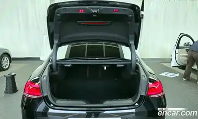 Mercedes-Benz CLS-Class 2019 1.9 Автомат в Москве № 141907, миниатюра 2