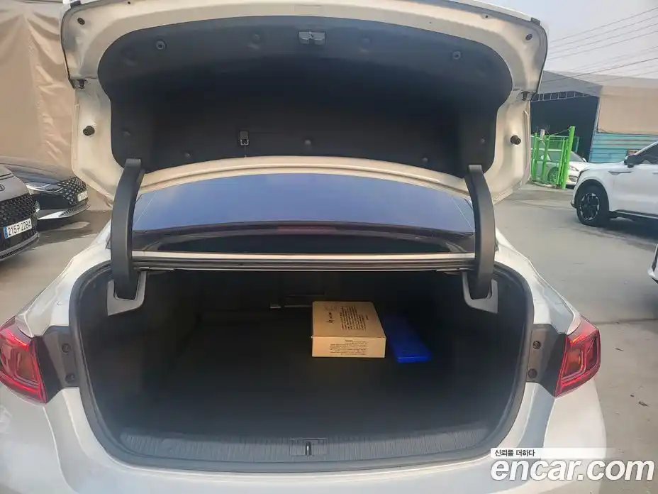 Renault SM6 2019 2.0 Автомат в Москве № 152634, фото 17