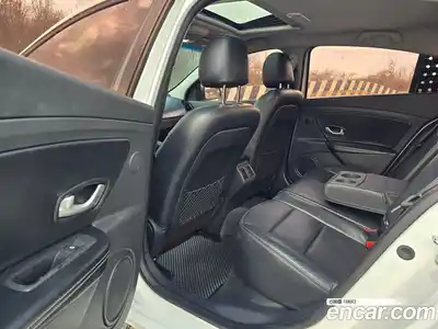 Renault SM3 2010 1.6 Автомат в Москве № 152974, миниатюра 4