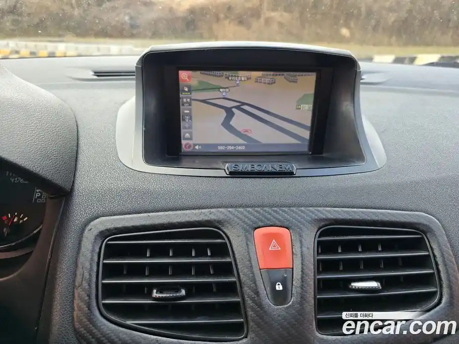 Renault SM3 2010 1.6 Автомат в Москве № 152974, фото 8