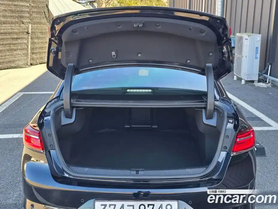 Renault SM6 2021 1.3 Автомат в Москве № 153048, фото 17