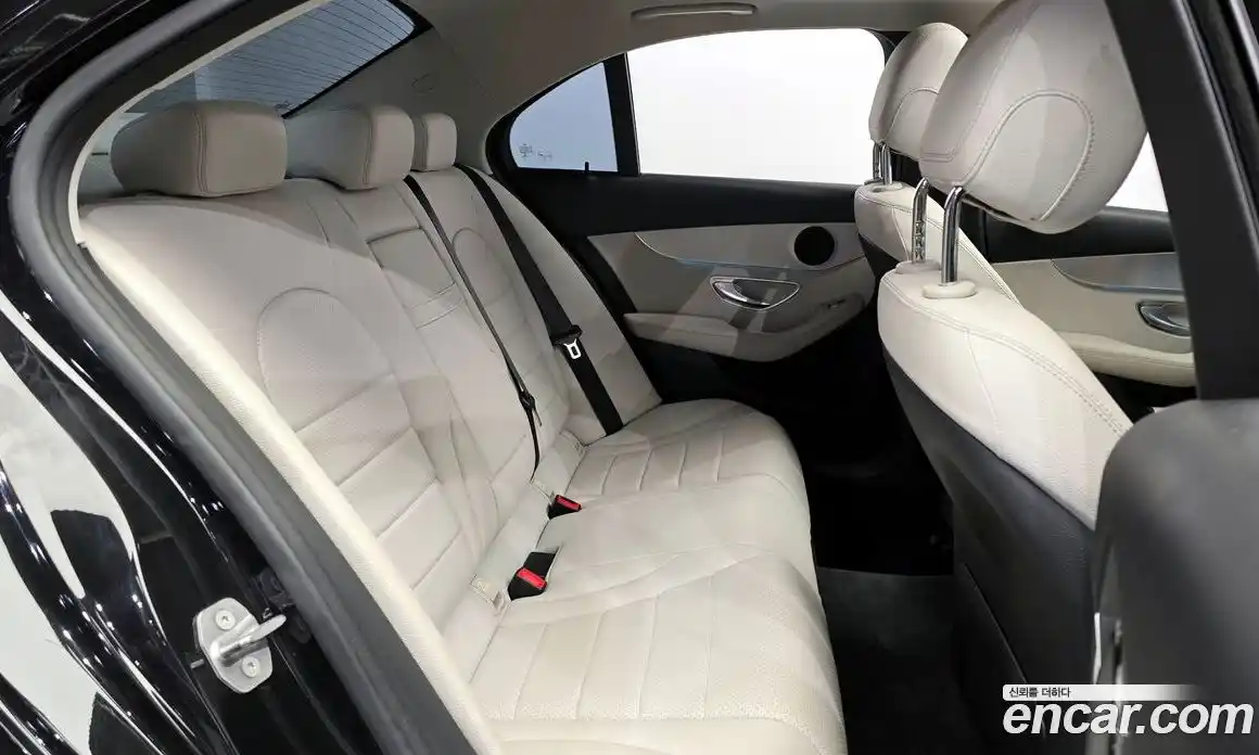 Mercedes-Benz C-Class 2017 2.0 Автомат в Москве № 161111, фото 8