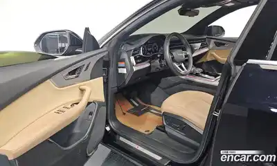 Audi Q8 2021 3.0 Автомат в Москве № 163199, миниатюра 11