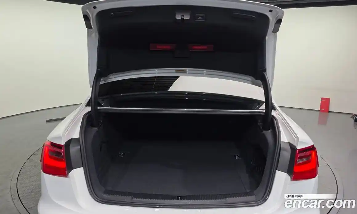 Audi A6 2014 2.0 Автомат в Москве № 163570, фото 10