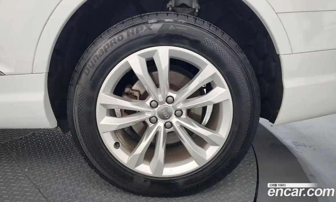 Audi Q7 2019 2.0 Автомат в Москве № 163864, фото 6