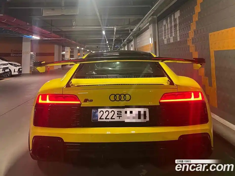 Audi R8 2017 5.2 Автомат в Москве № 163999, фото 6