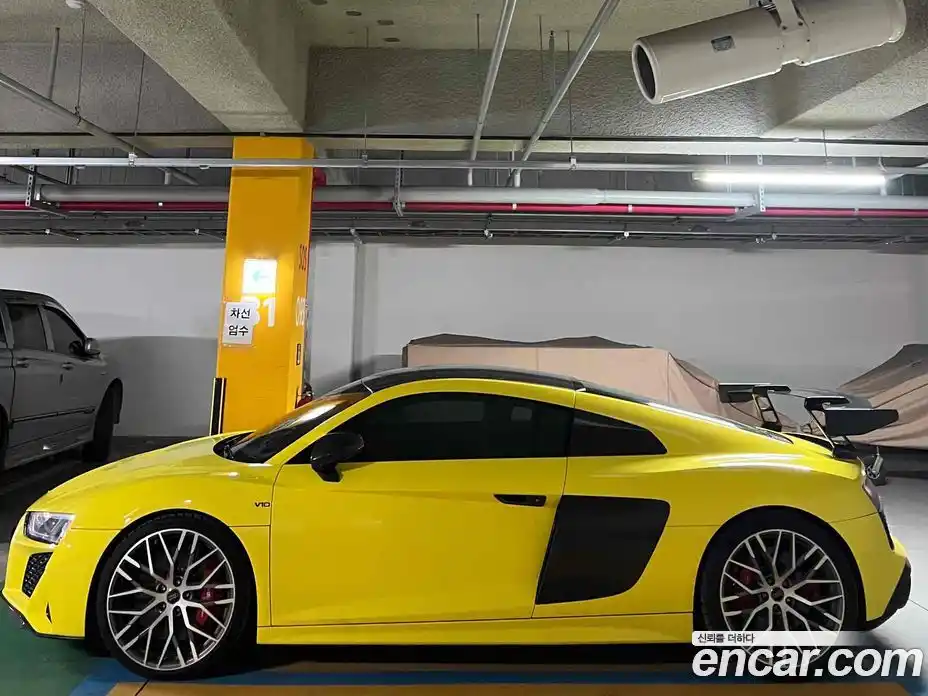 Audi R8 2017 5.2 Автомат в Москве № 163999, фото 10