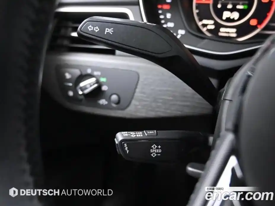 Audi A4 2018 2.0 Автомат в Москве № 164098, фото 17