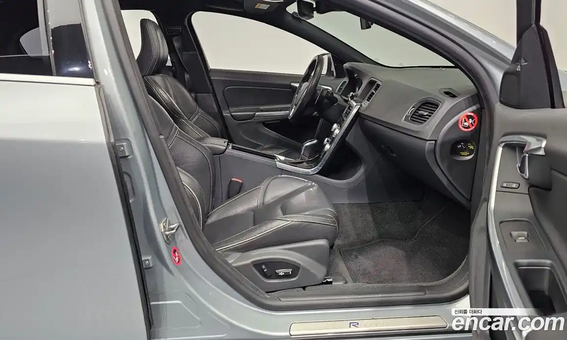 Volvo S60 2015 2.0 Автомат в Москве № 164581, фото 15