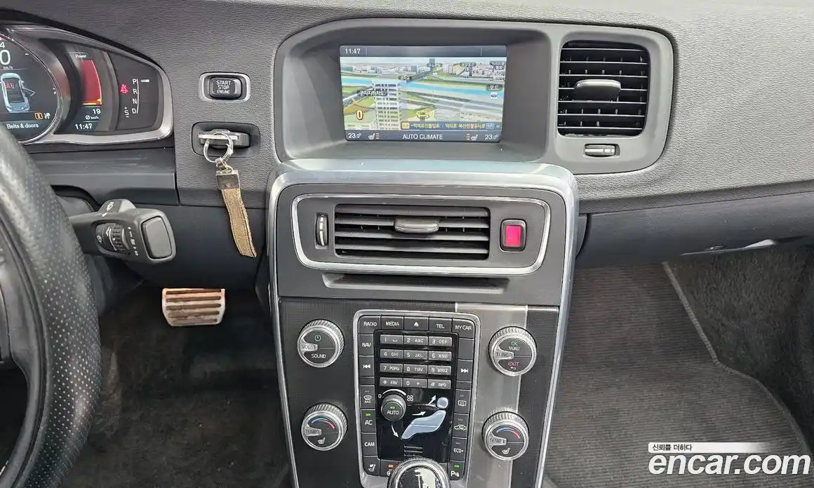 Volvo S60 2015 2.0 Автомат в Москве № 164581, фото 16