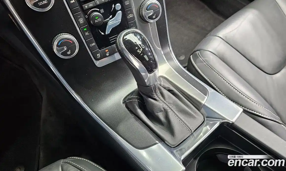 Volvo S60 2015 2.0 Автомат в Москве № 164581, фото 9