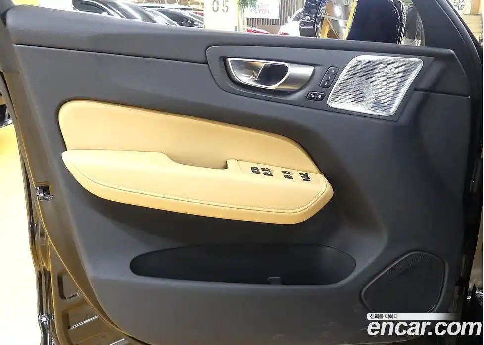 Volvo XC60 2024 2.0 Автомат в Москве № 164751, фото 11