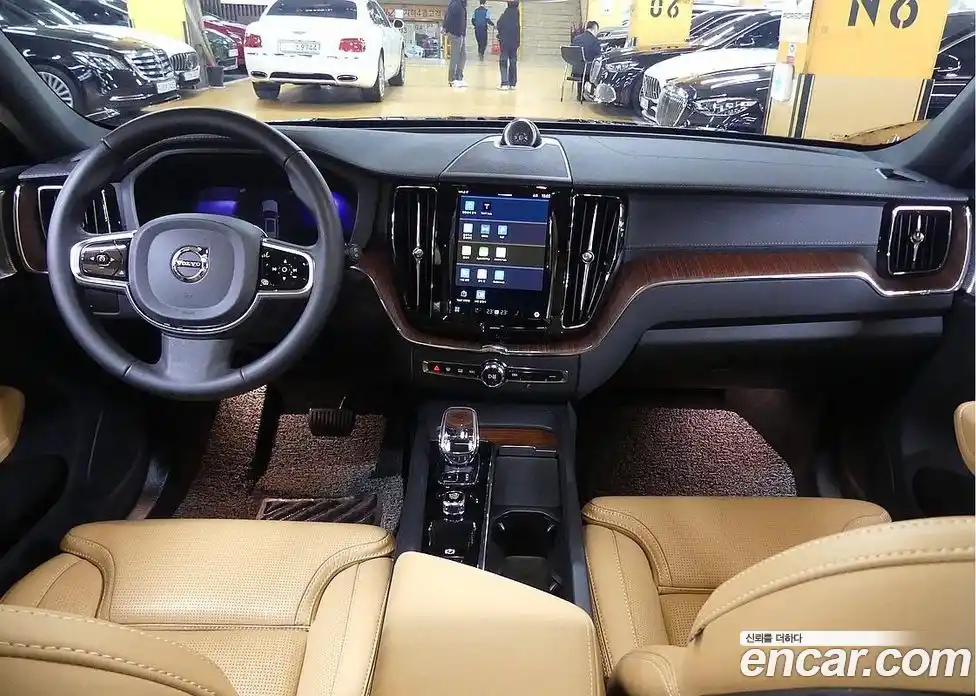 Volvo XC60 2024 2.0 Автомат в Москве № 164751, фото 7