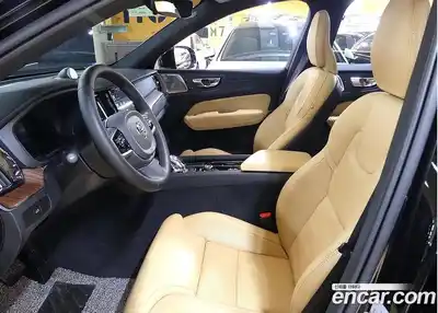 Volvo XC60 2024 2.0 Автомат в Москве № 164751, миниатюра 10