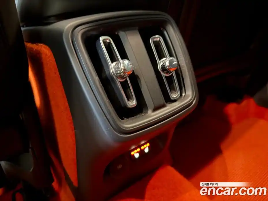 Volvo XC40 2019 2.0 Автомат в Москве № 164844, фото 19