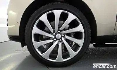 Land Rover Range-Rover 2023 4.4 Автомат в Москве № 166205, миниатюра 5