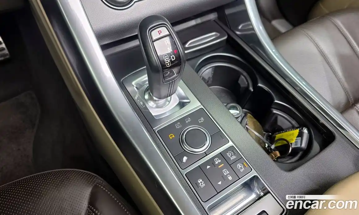 Land Rover Range-Rover Sport 2016 3.0 Автомат в Москве № 166239, фото 9