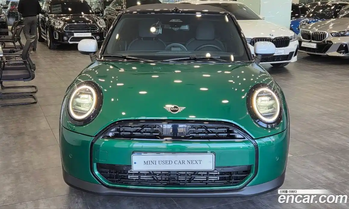 Mini Cooper Convertible 2025 2.0 Автомат в Москве № 167377, фото 3